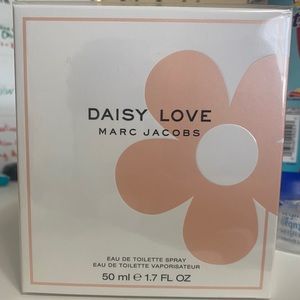 Daisy Love